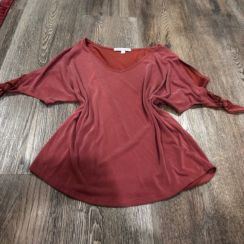 Green Envelope Rust V-Neck Blouse